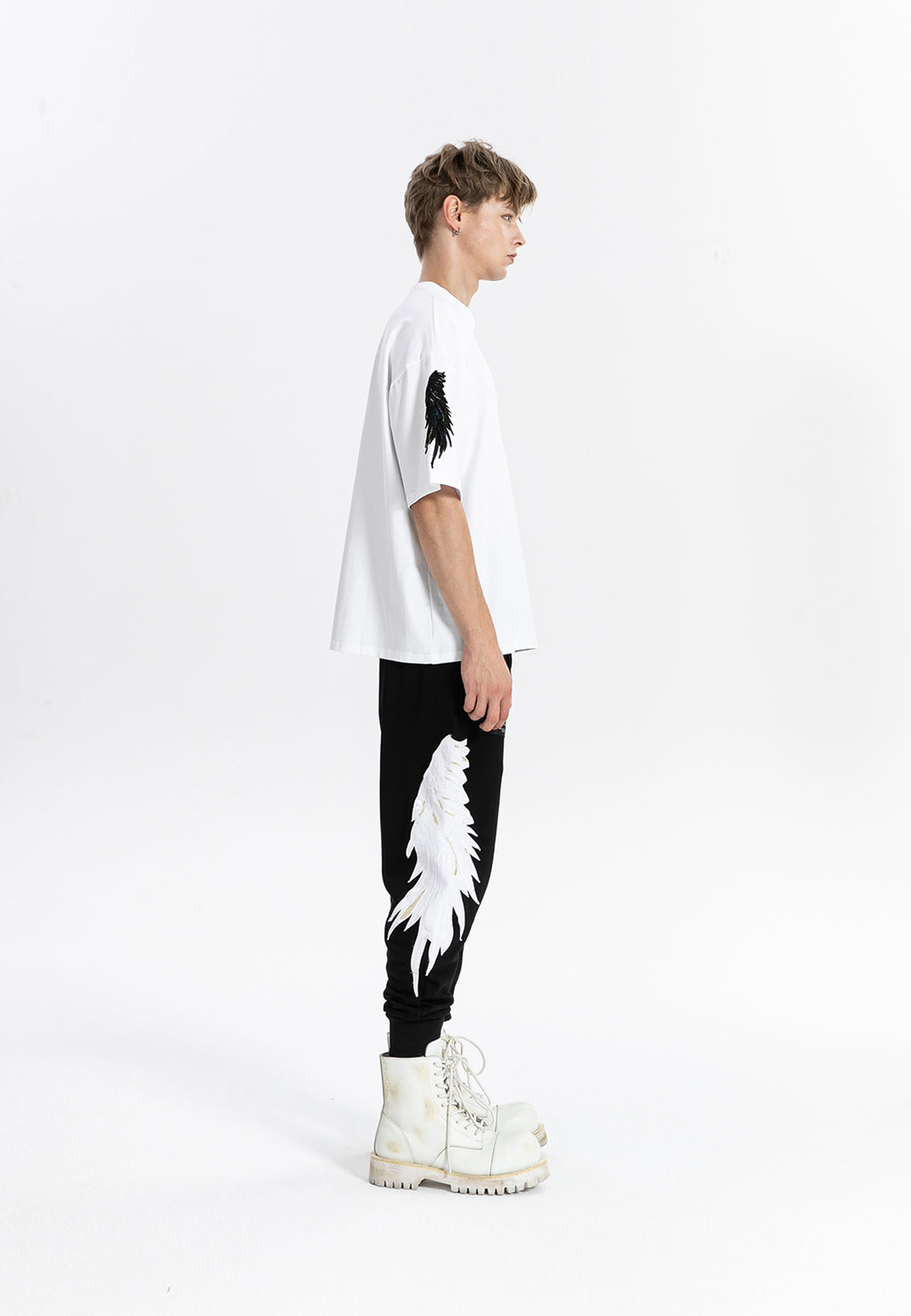 MWM EMBROIDERED WINGS T-SHIRT