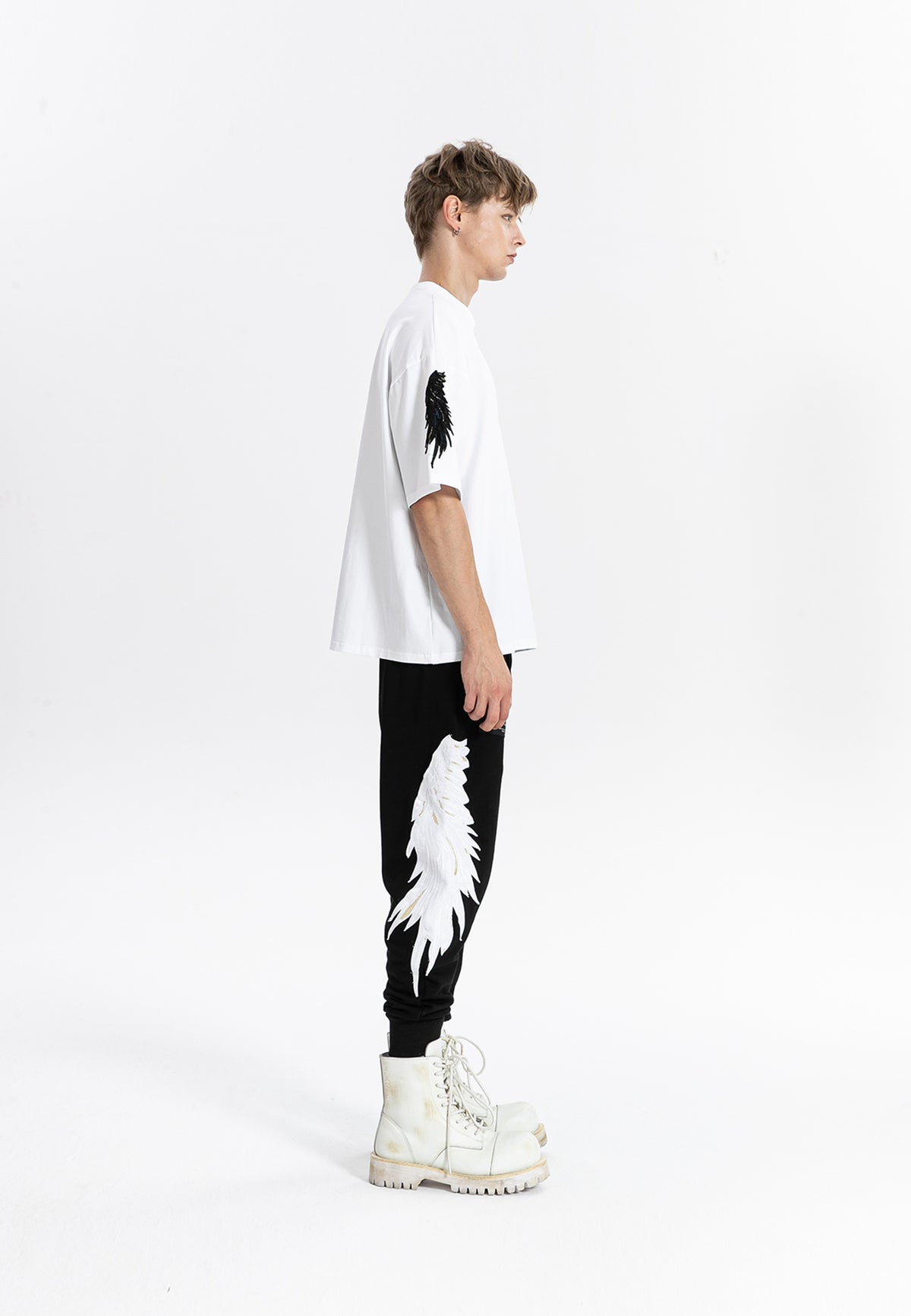 MWM EMBROIDERED WINGS T-SHIRT