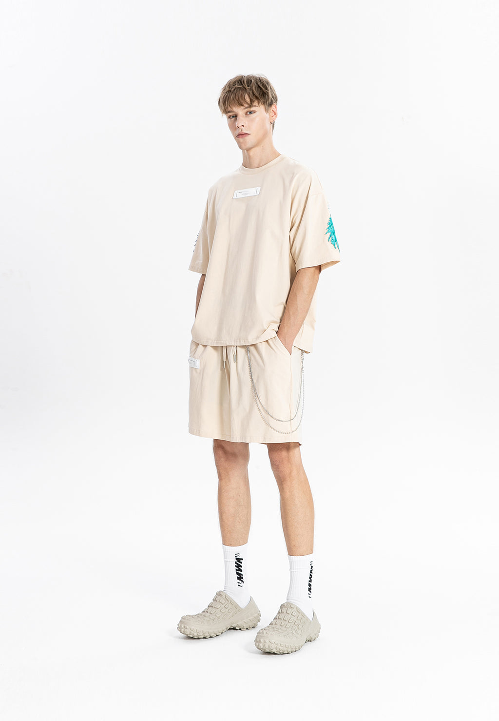 MWM EMBROIDERED WINGS T-SHIRT