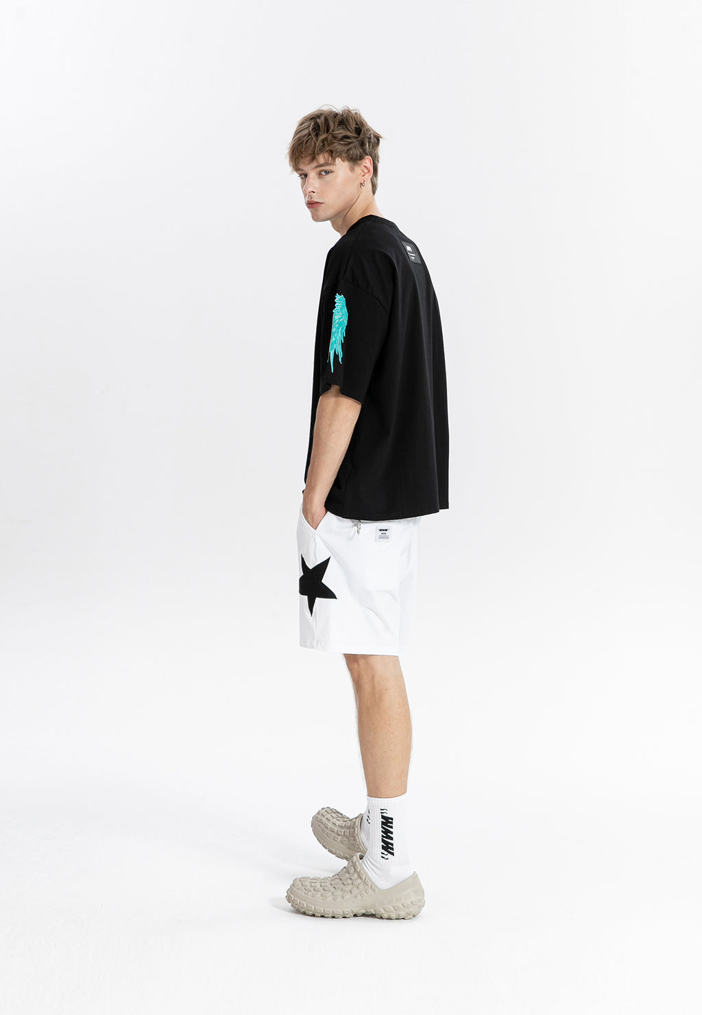 MWM EMBROIDERED WINGS T-SHIRT
