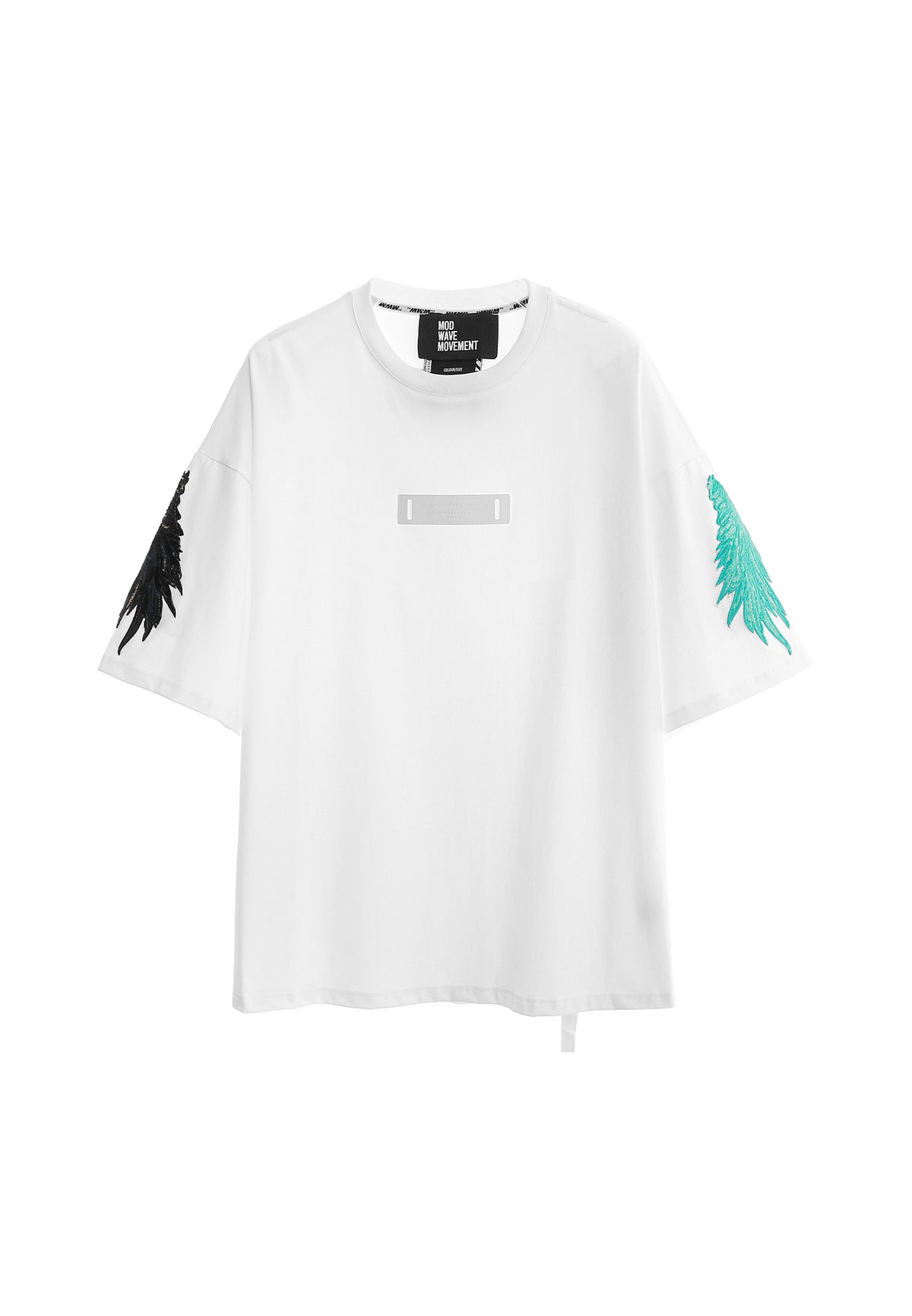 Camiseta con alas bordadas | MWM