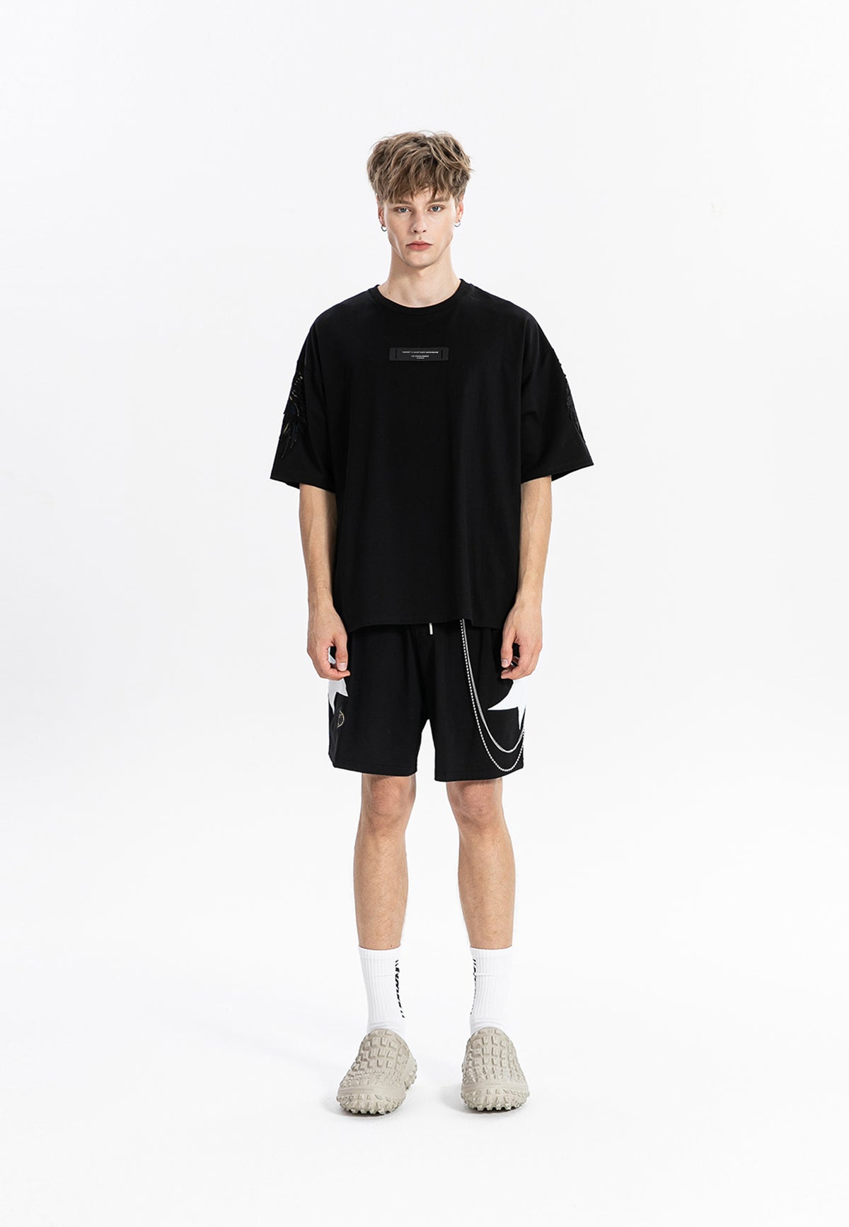 Camiseta de alas bordadas | MWM
