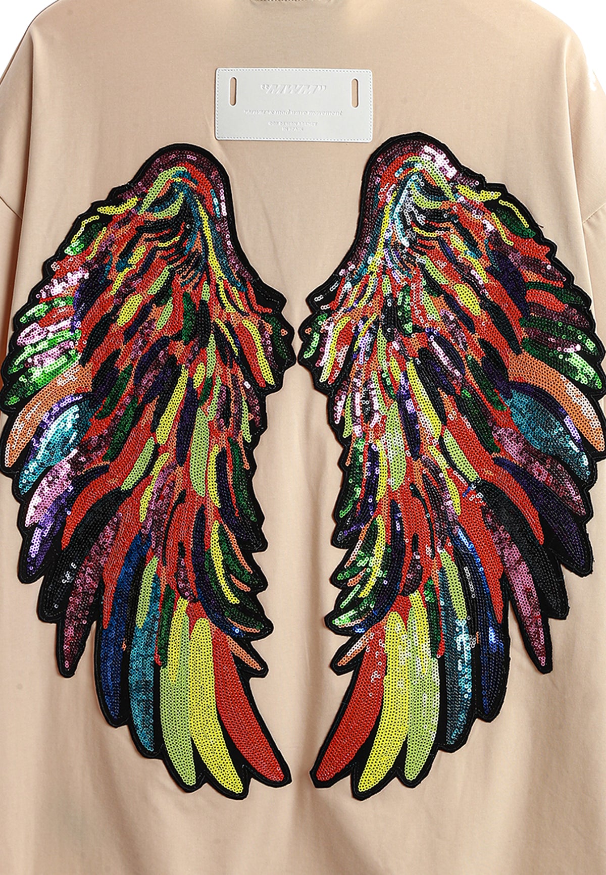 Camiseta con alas bordadas y lentejuelas | MWM
