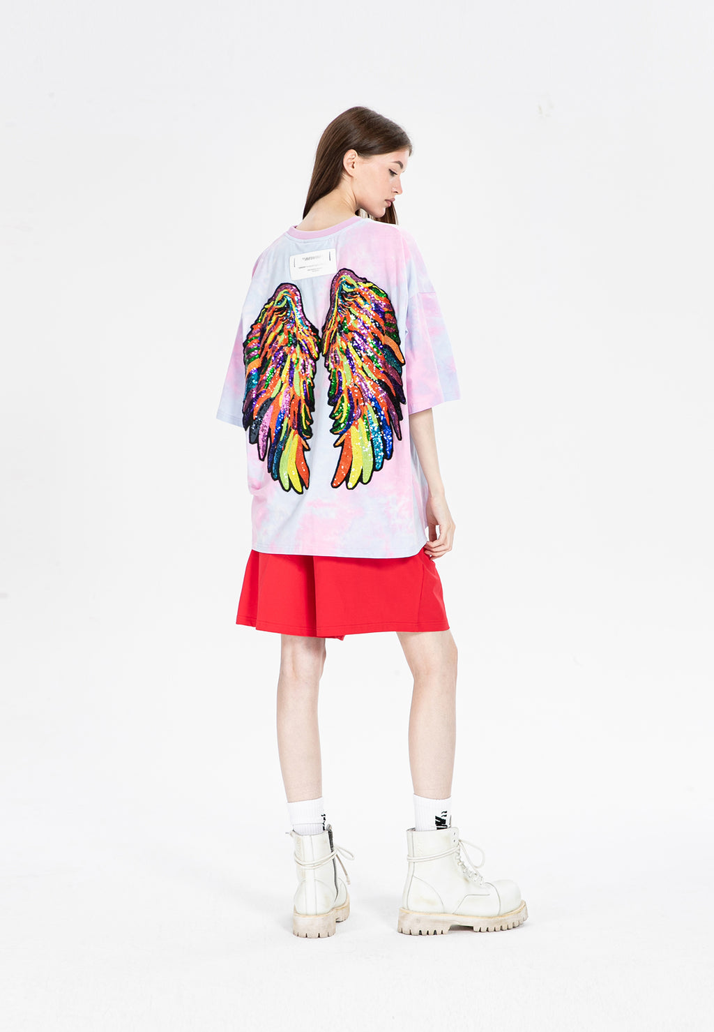 Camiseta con alas bordadas y lentejuelas | MWM