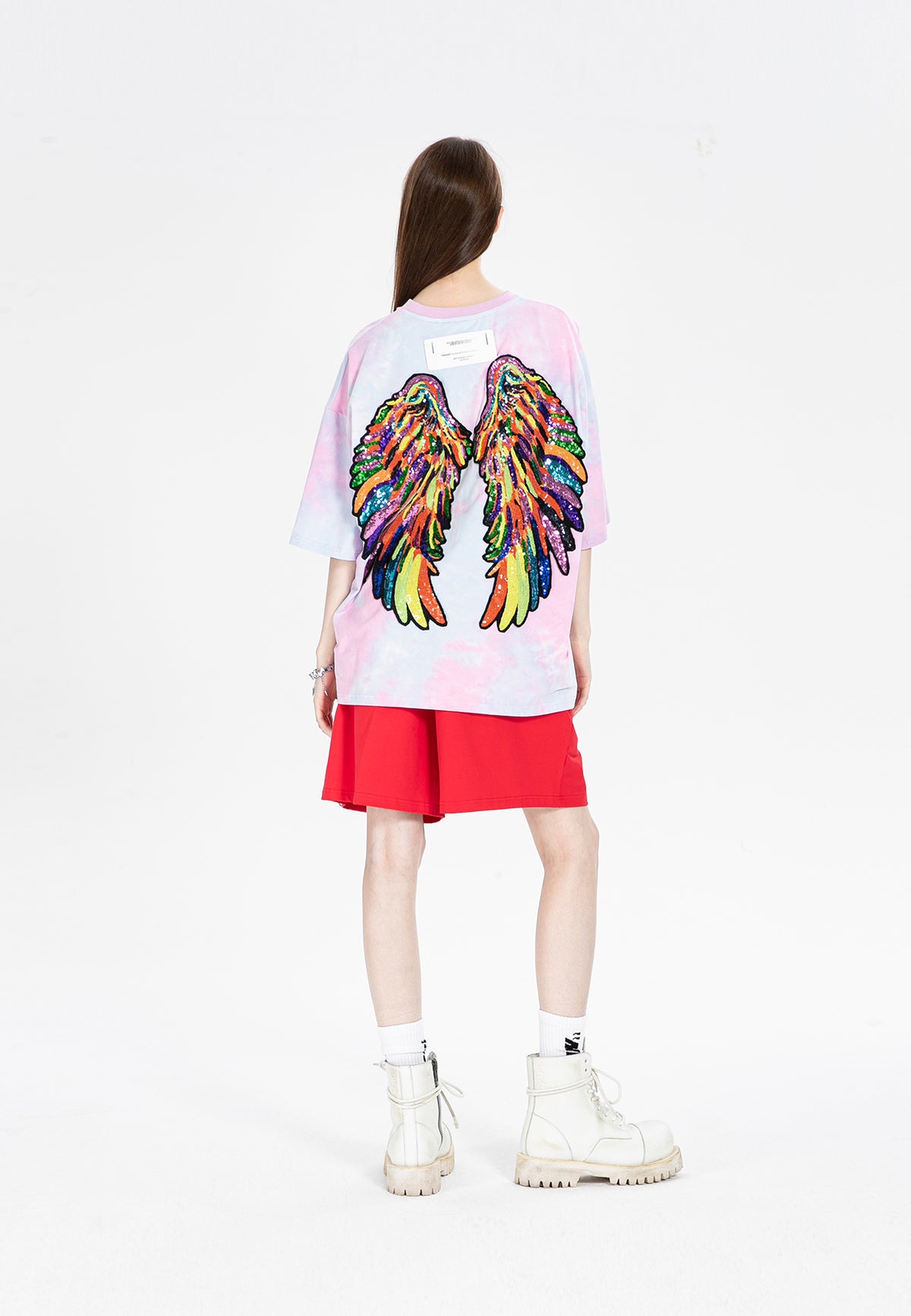 Camiseta con alas bordadas y lentejuelas | MWM