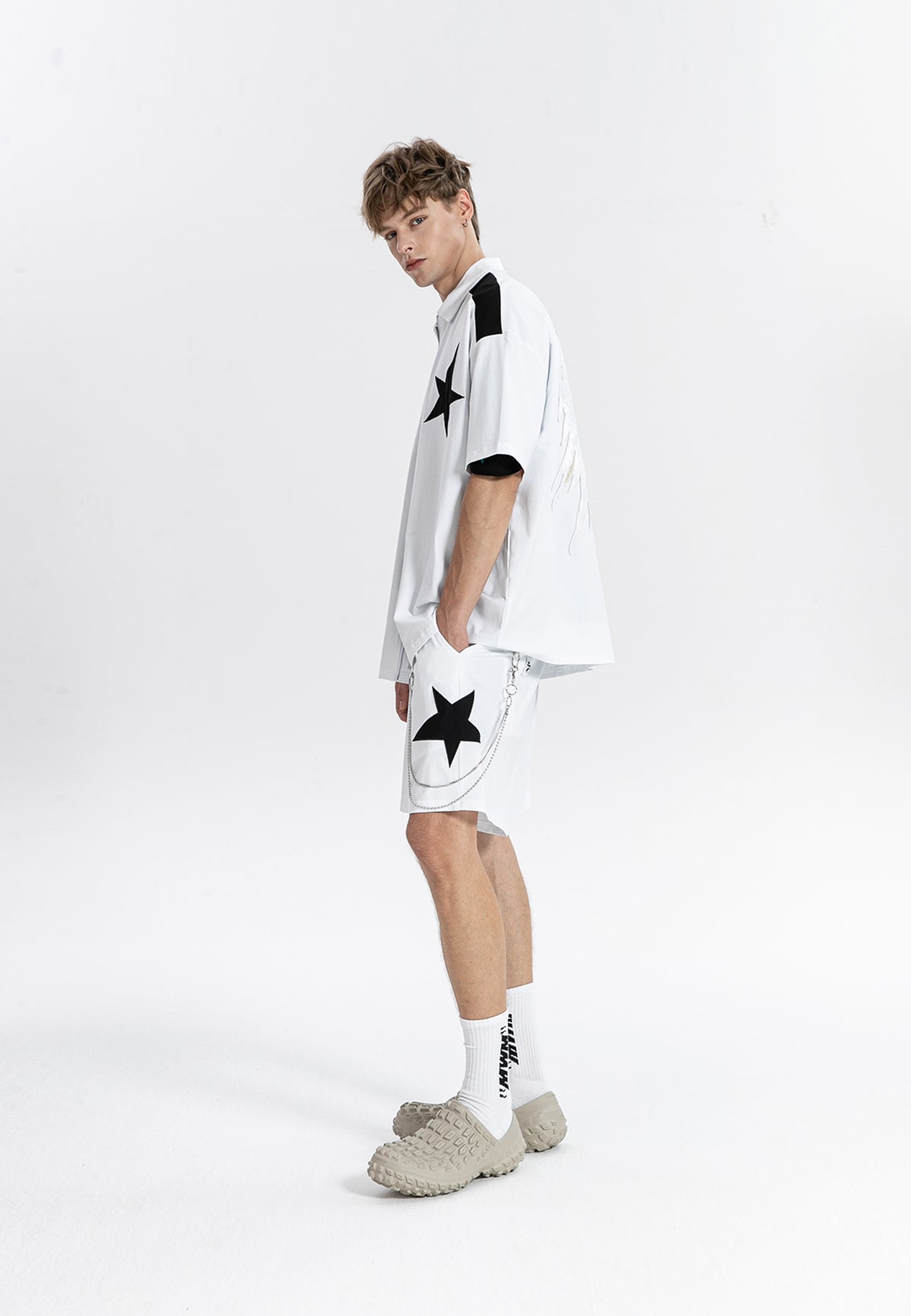 Bermuda Wings con Estrellas y Cadena | MWM