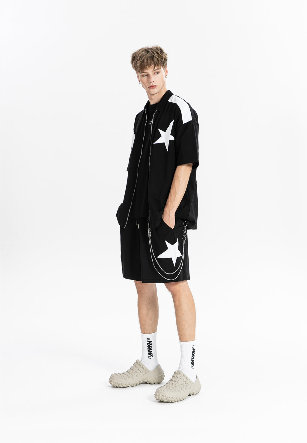 Chaqueta con estrellas y alas bordadas | MWM