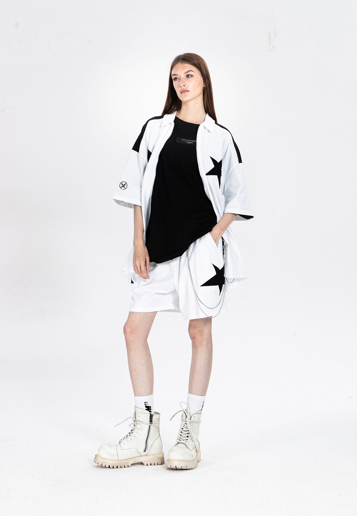 Chaqueta con estrellas y alas bordadas | MWM