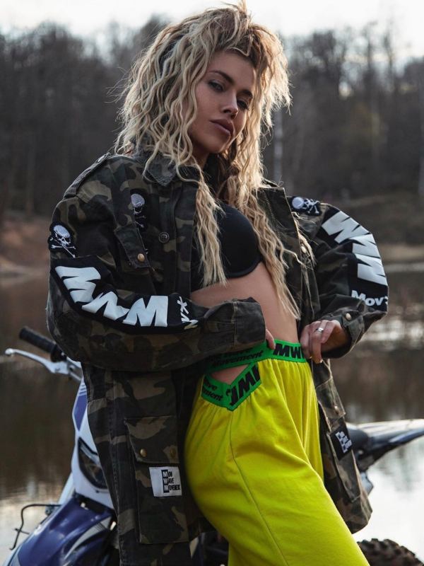 PANTALÓN APERTURAS