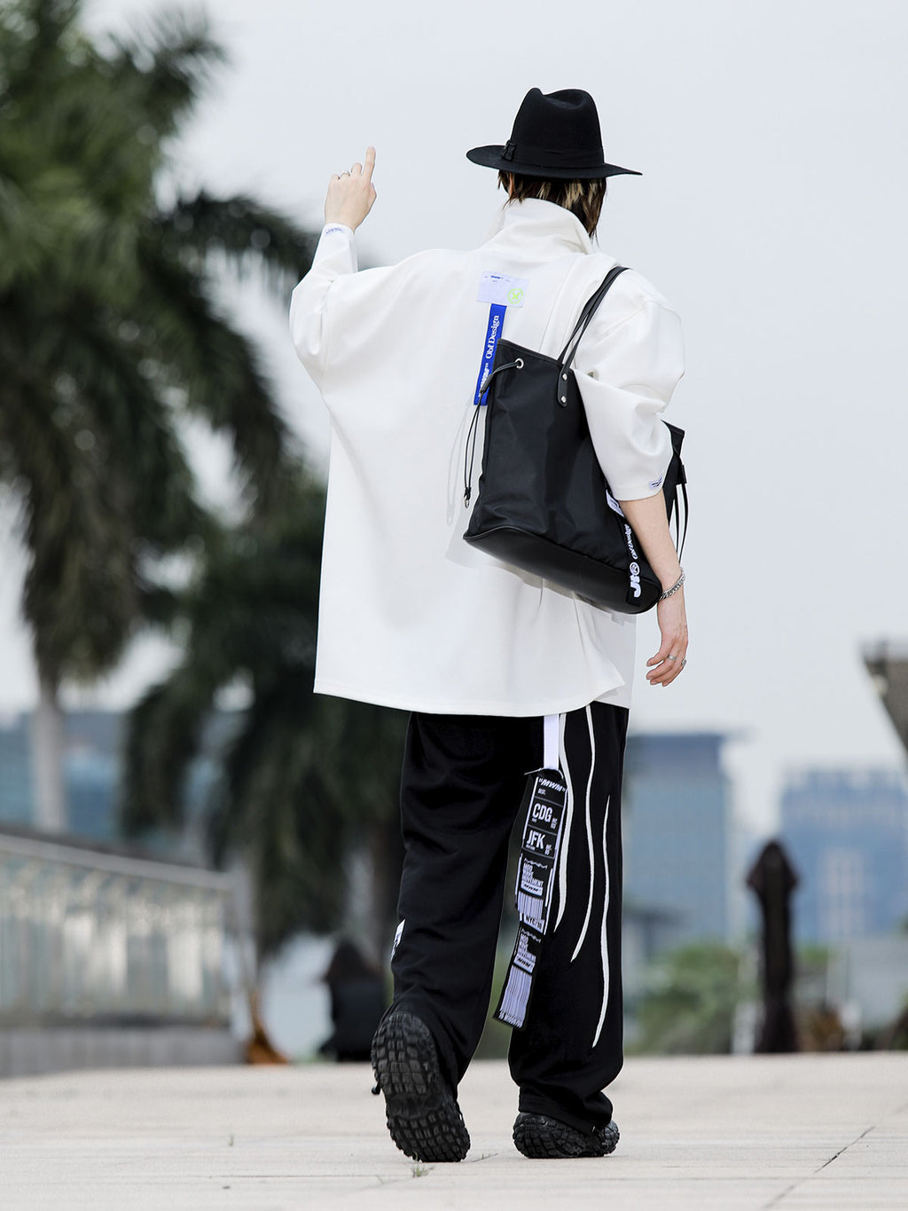 SUDADERA OVERSIZE