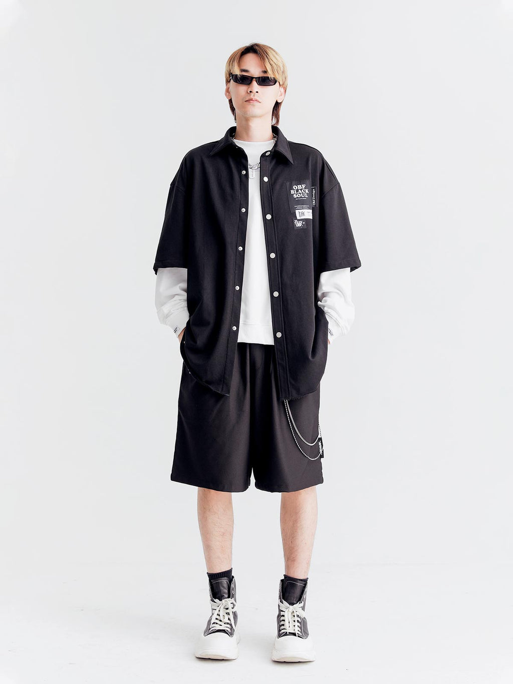 BERMUDA SHORTS WITH CHAIN MWM