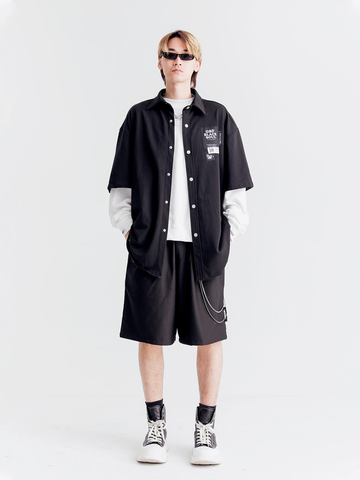 BERMUDA SHORTS WITH CHAIN MWM