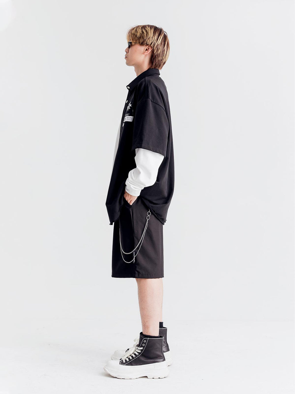 BERMUDA SHORTS WITH CHAIN MWM