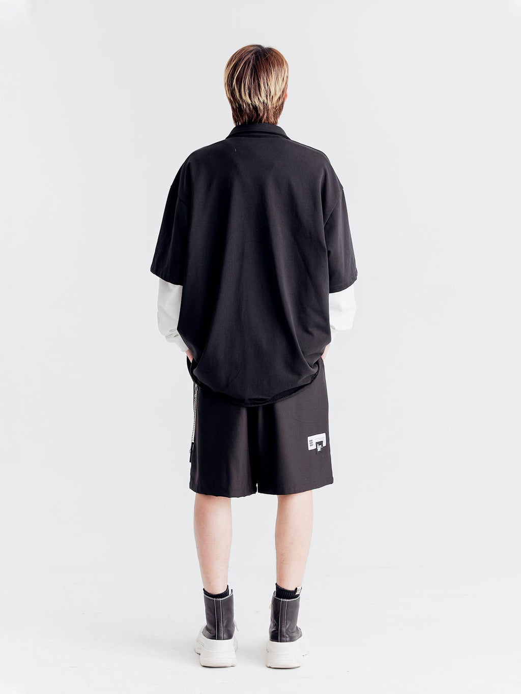 BERMUDA SHORTS WITH CHAIN MWM