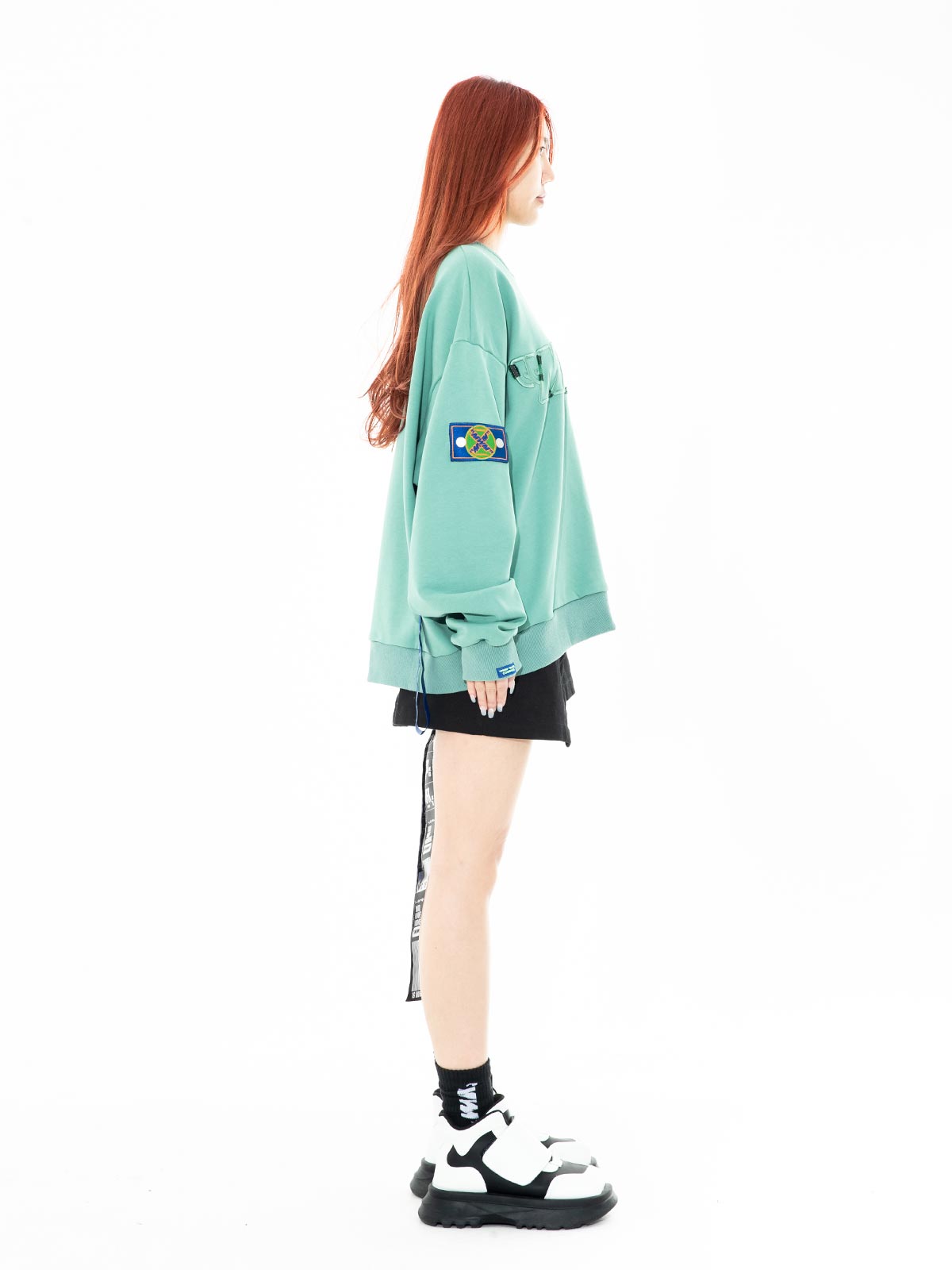 SUDADERA LOGO MWM BORDADO
