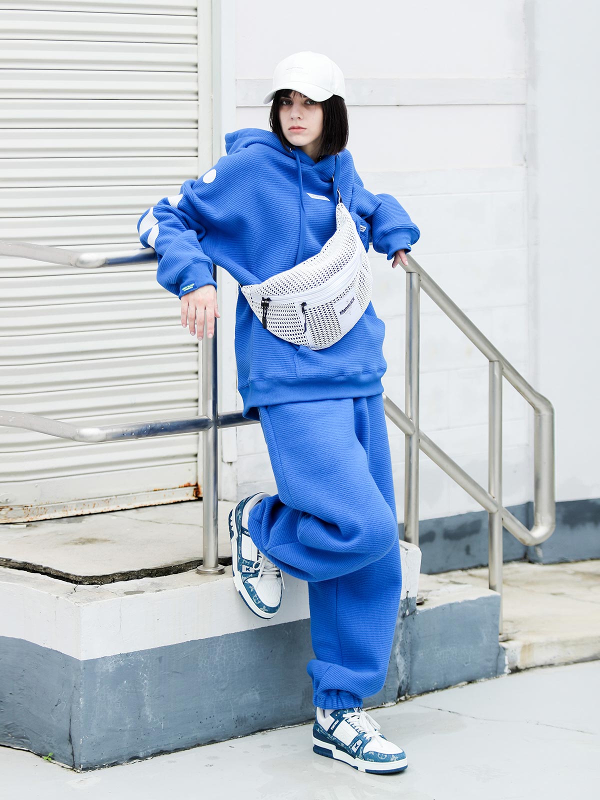 SUDADERA CON CAPUCHA