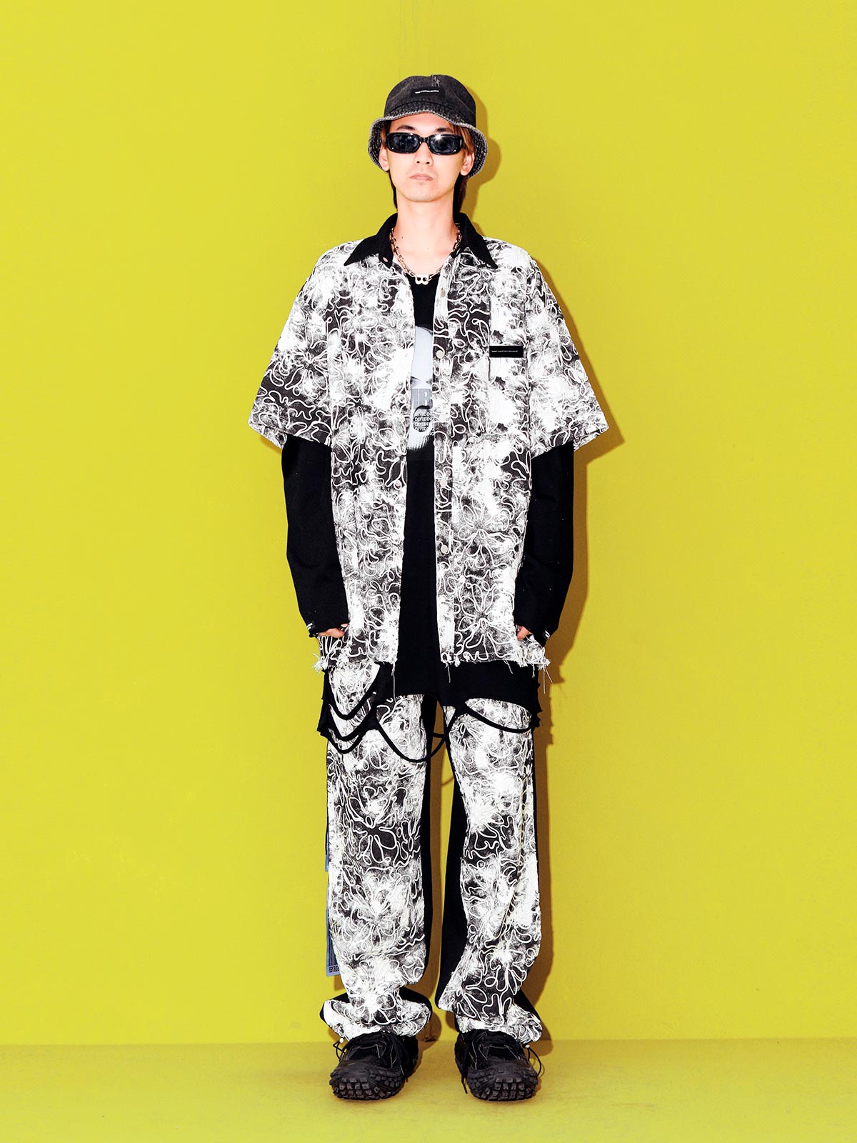 PANTALÓN FLORAL