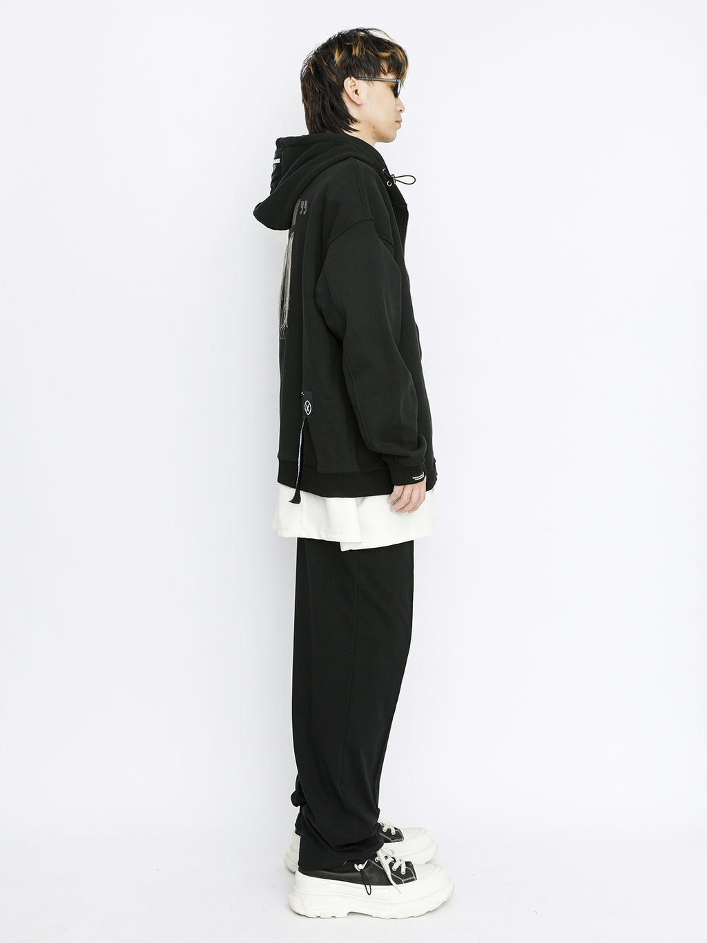 SUDADERA CON CAPUCHA