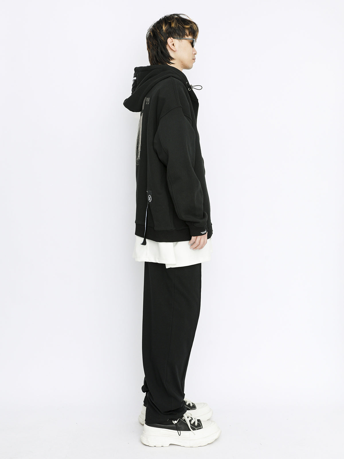 SUDADERA CON CAPUCHA