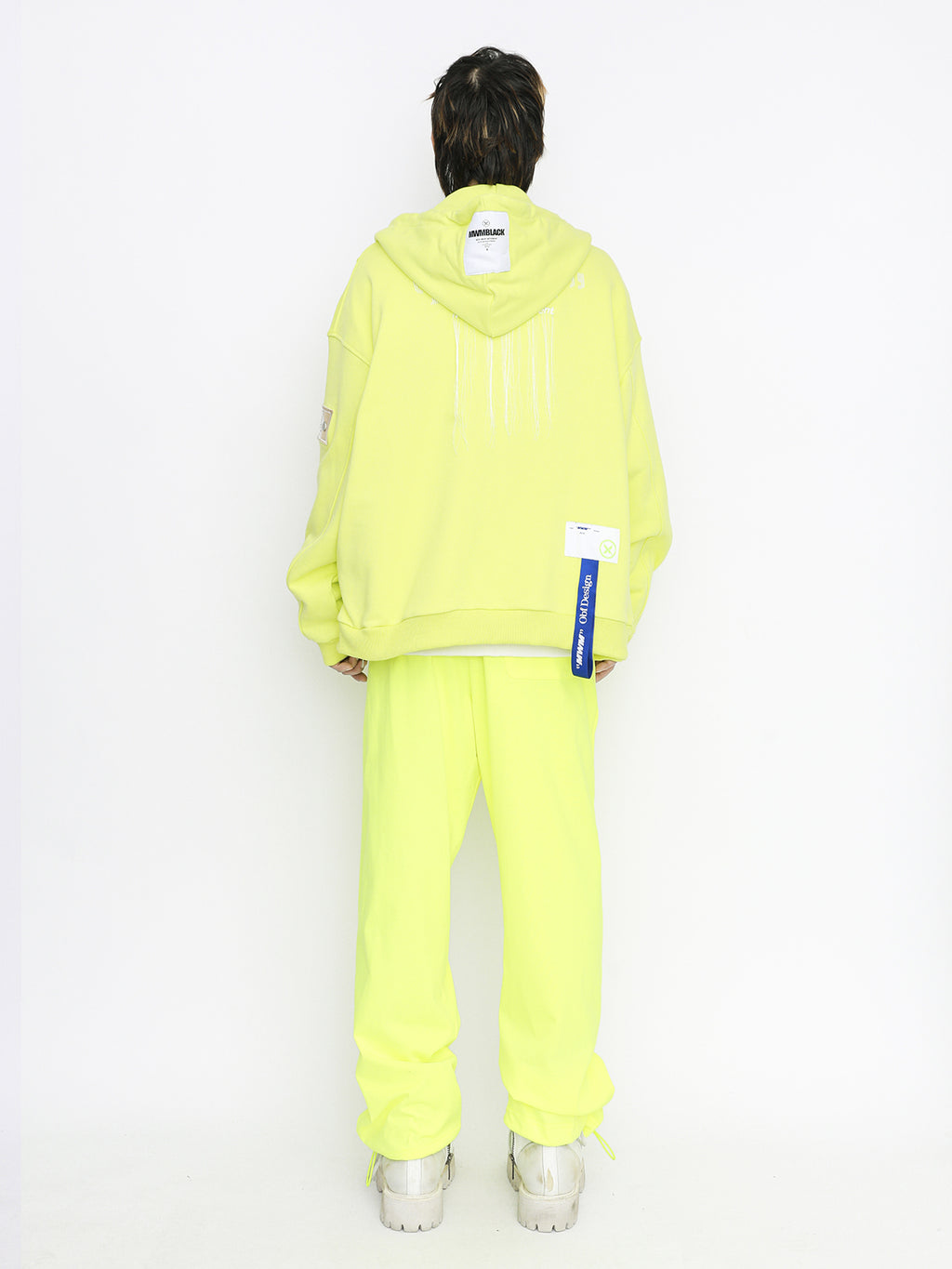 SUDADERA CON CAPUCHA