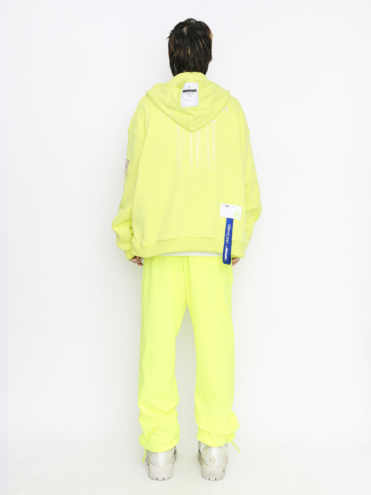 SUDADERA CON CAPUCHA