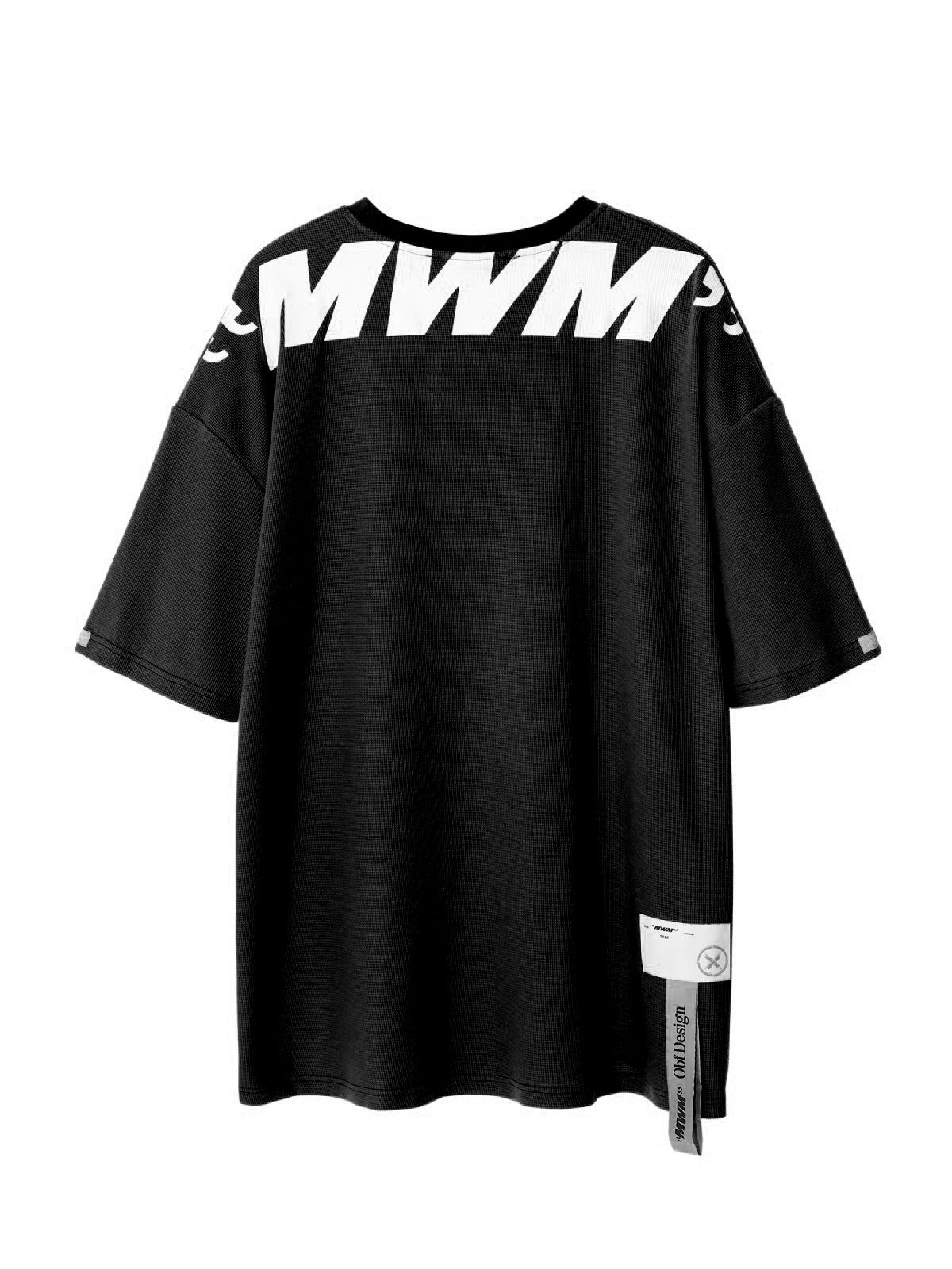 CAMISETA CON MINIATURA