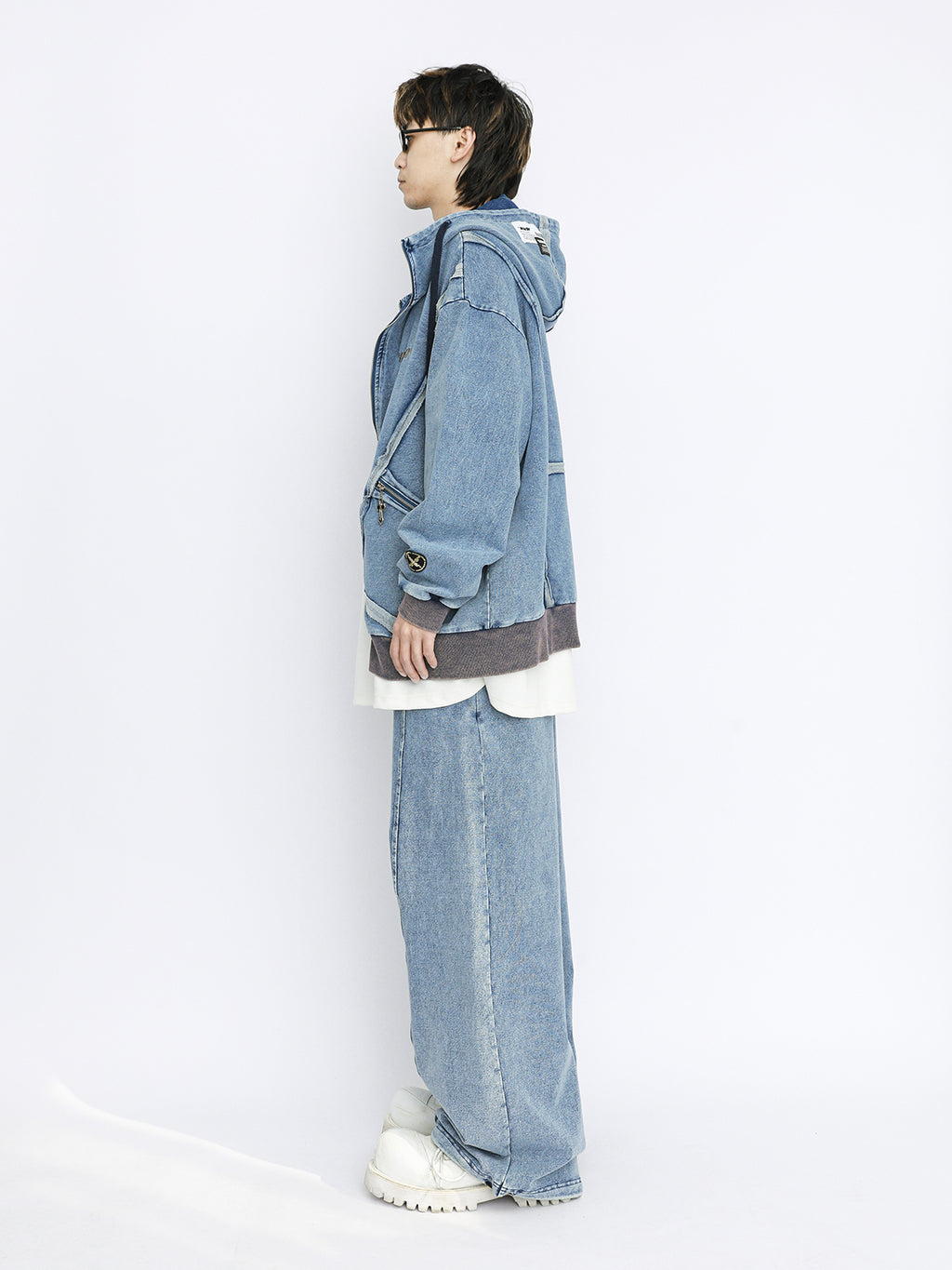 SUDADERA CON CAPUCHA