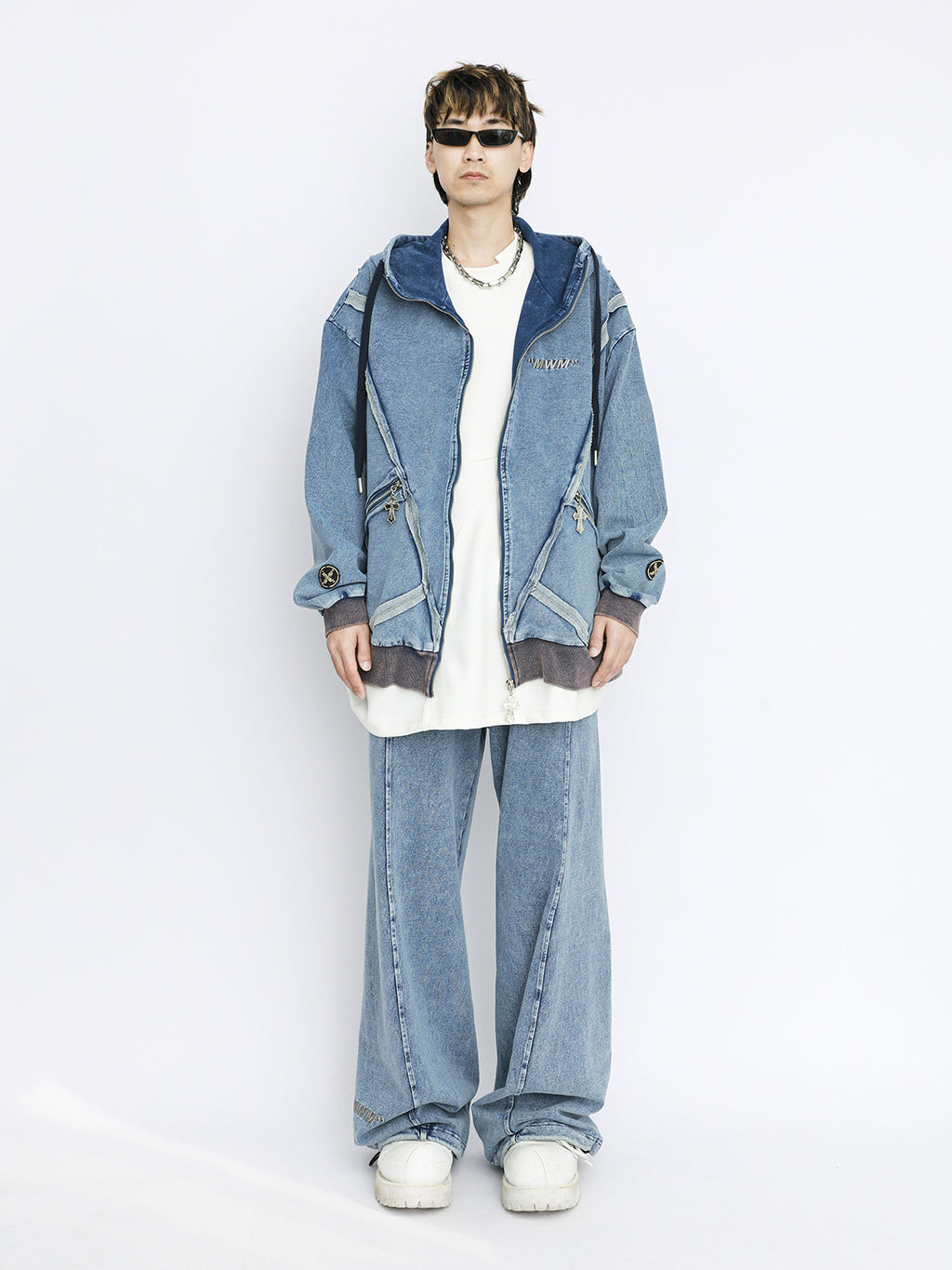 SUDADERA CON CAPUCHA