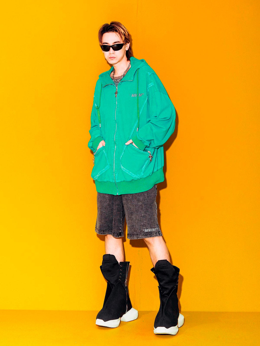 SUDADERA ALAS CON CAPUCHA