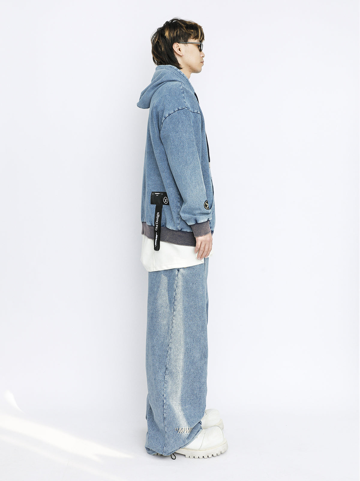 SUDADERA CON CAPUCHA