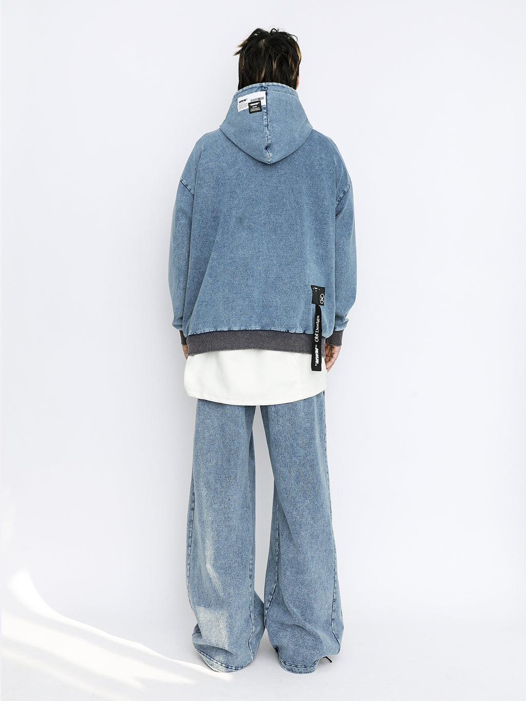 SUDADERA CON CAPUCHA