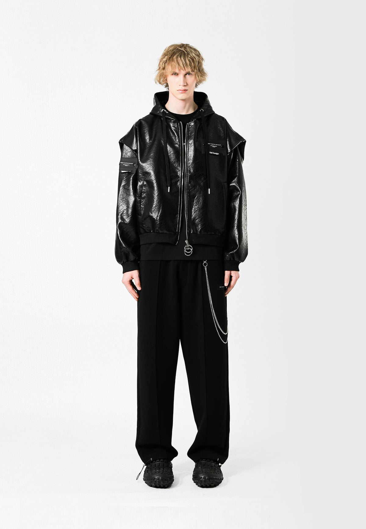 CHAQUETA CON CAPUCHA MWM