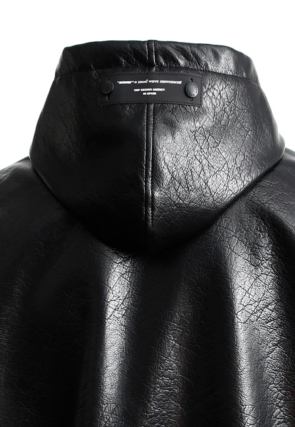CHAQUETA CON CAPUCHA MWM