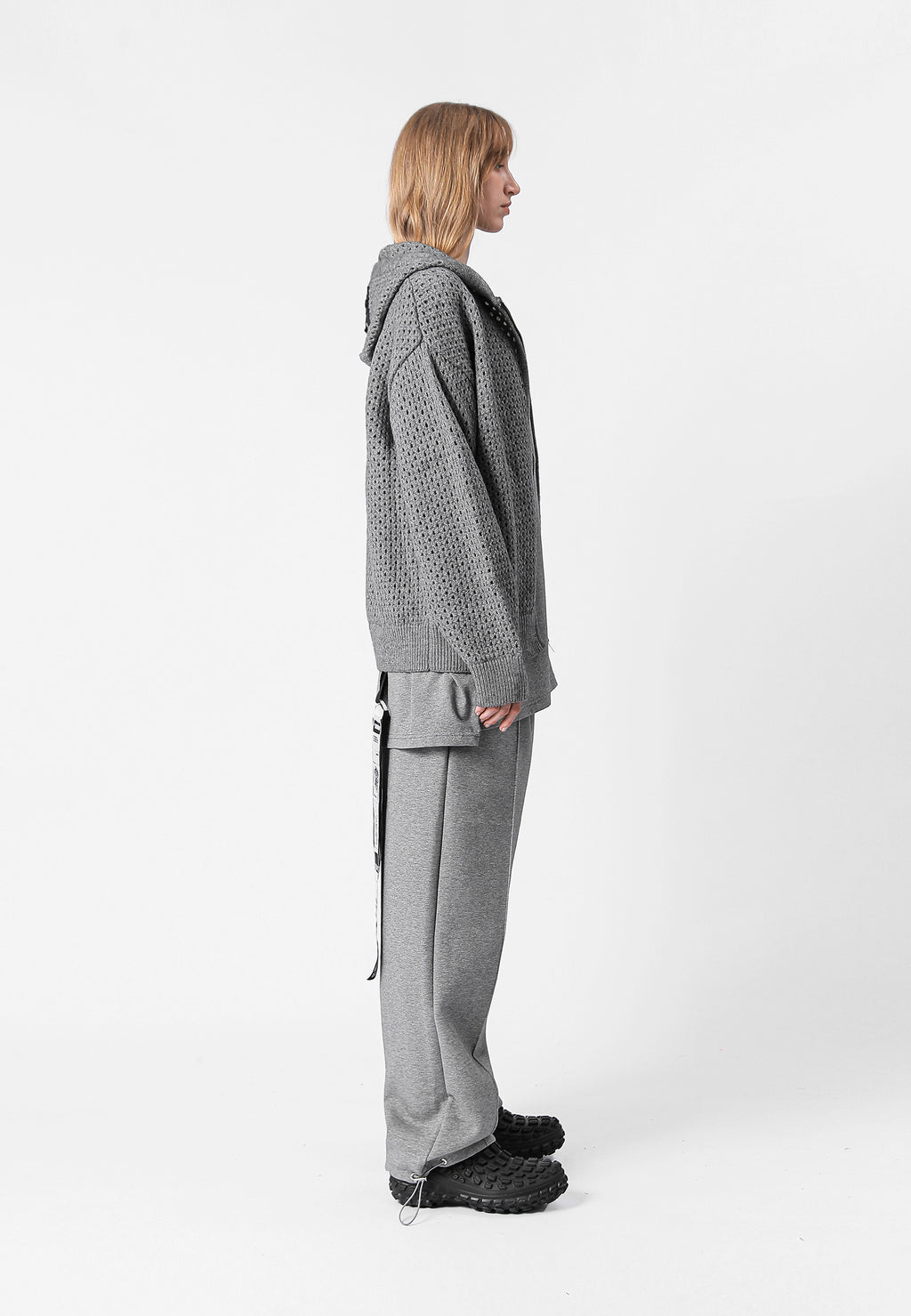 SUDADERA DE PUNTO CON CAPUCHA MWM