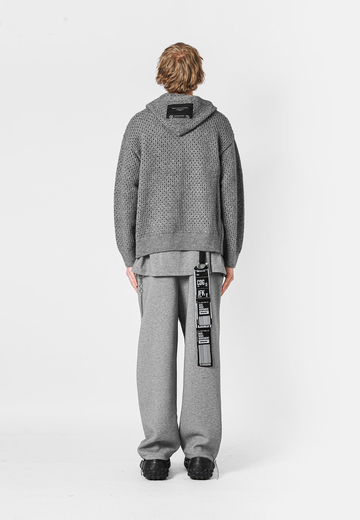 SUDADERA DE PUNTO CON CAPUCHA MWM