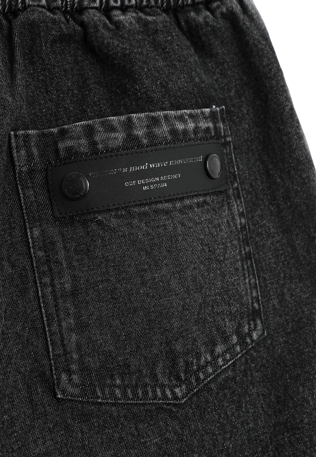 Pantalón con parche de Oso Teddy | MWM