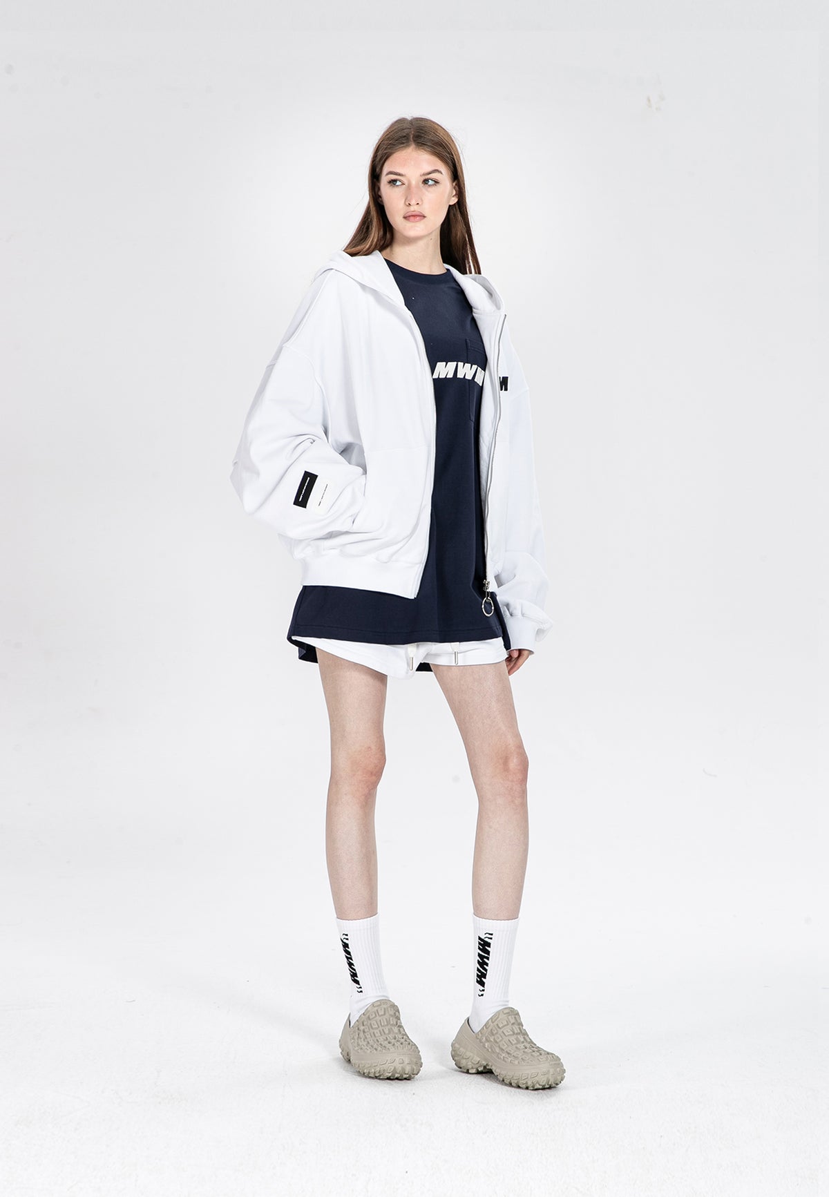SUDADERA CON CAPUCHA LOGO MWM