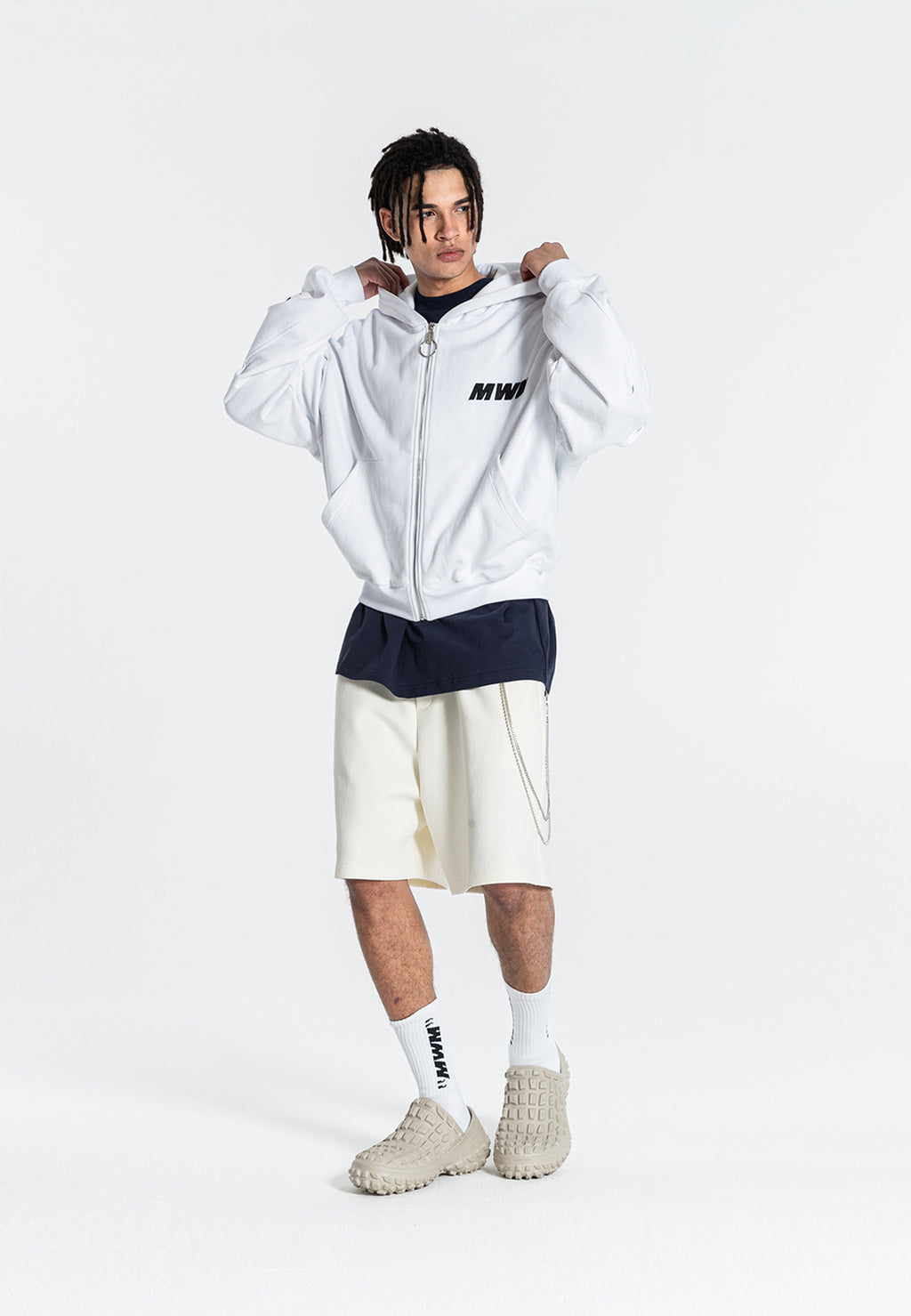 SUDADERA CON CAPUCHA LOGO MWM
