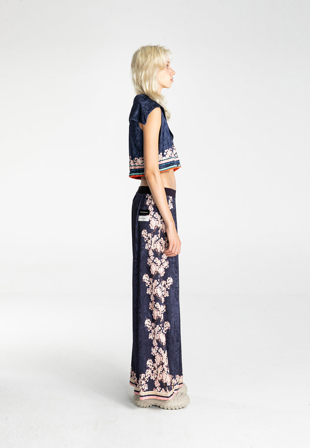 CROP TOP MWM FLOR DE ALMENDRO