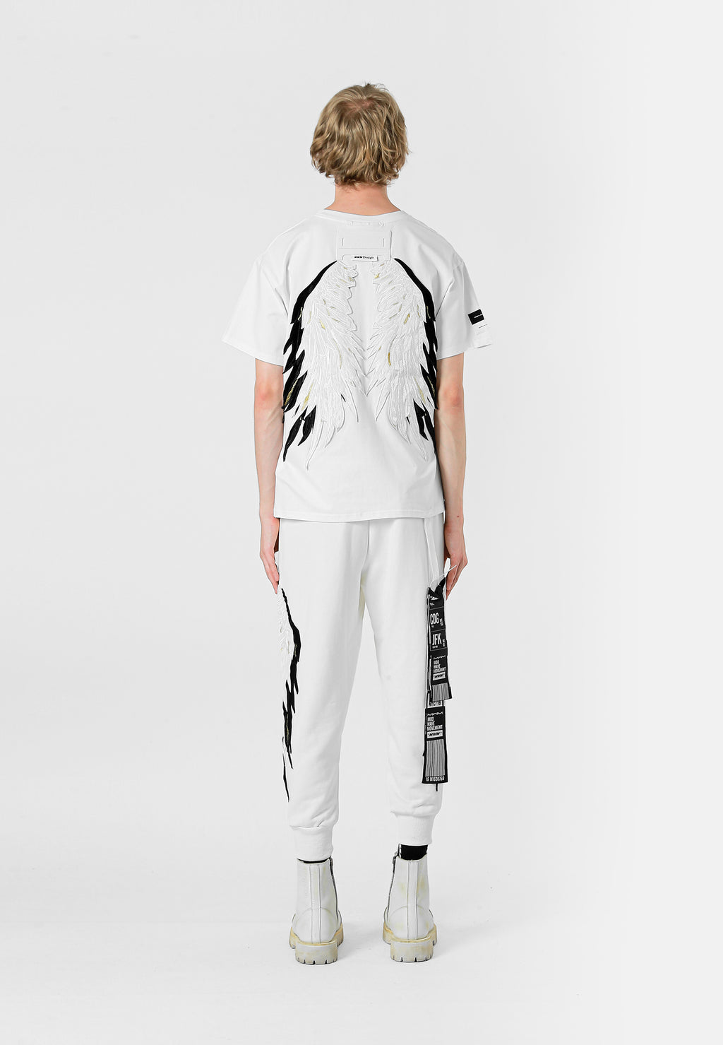 WING T-SHIRT