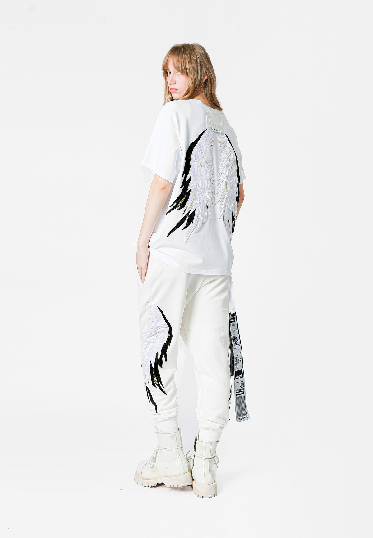WING T-SHIRT