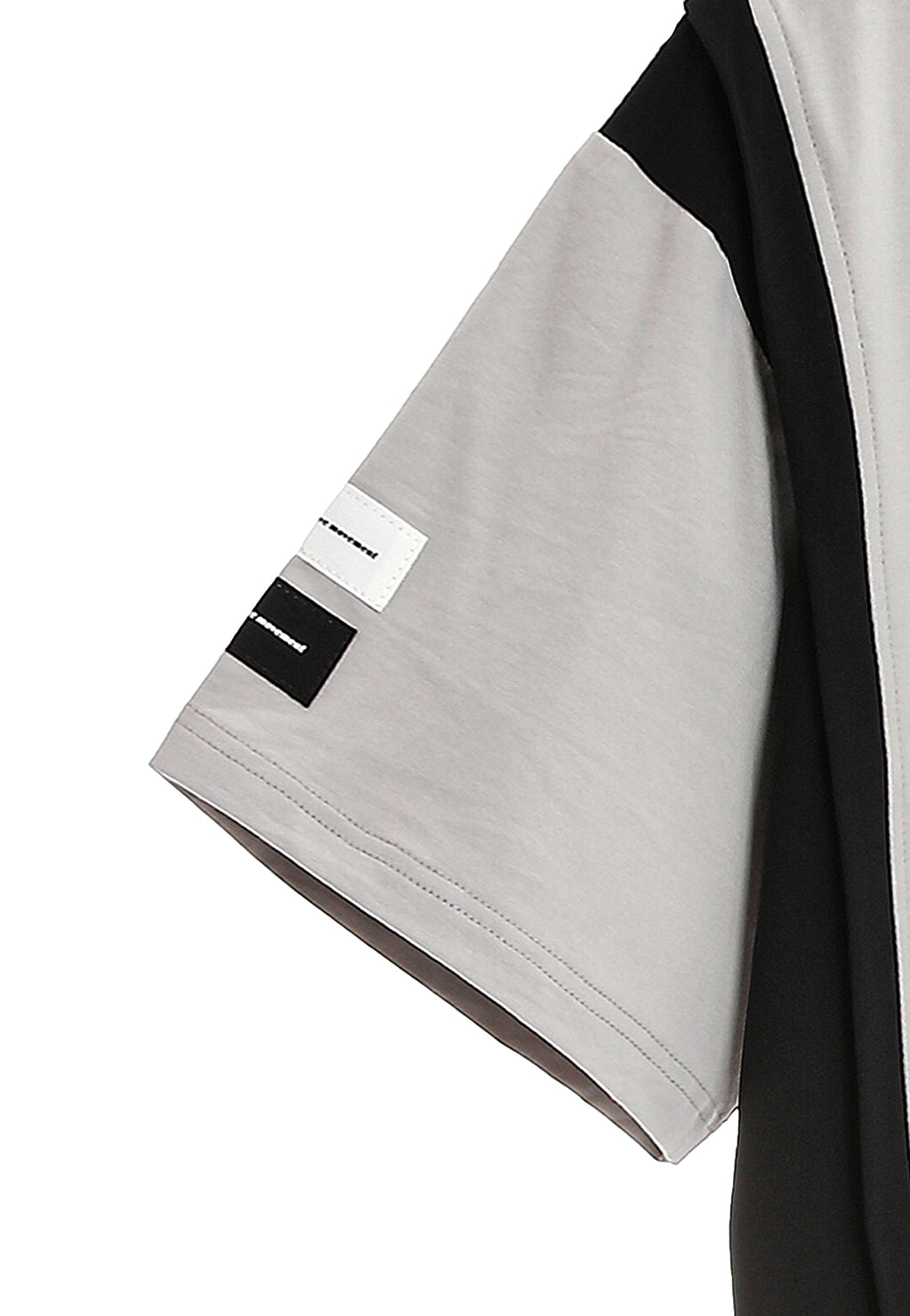 Camiseta bicolor con paneles laterales | MWM