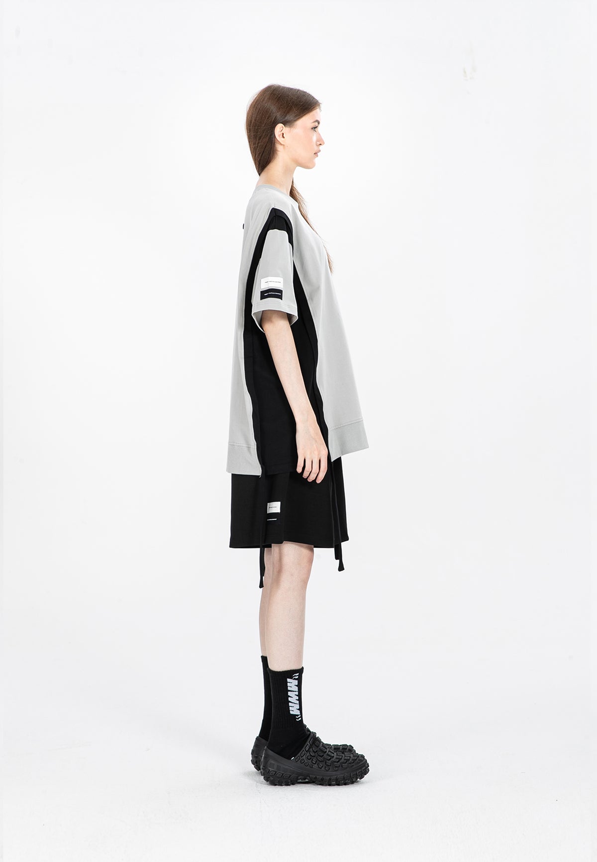 Camiseta bicolor con paneles laterales | MWM