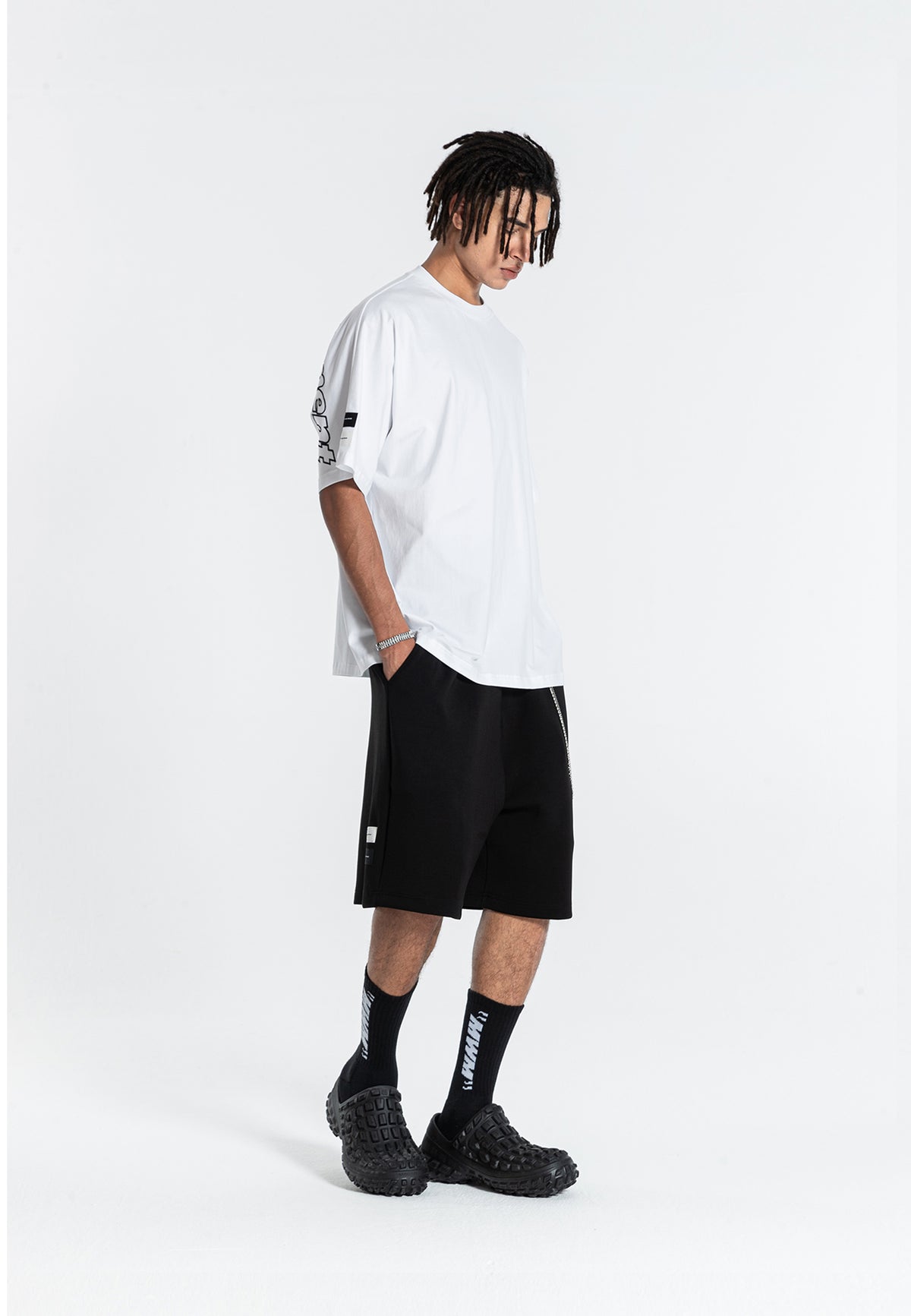Camiseta oversize con bordado | MWM