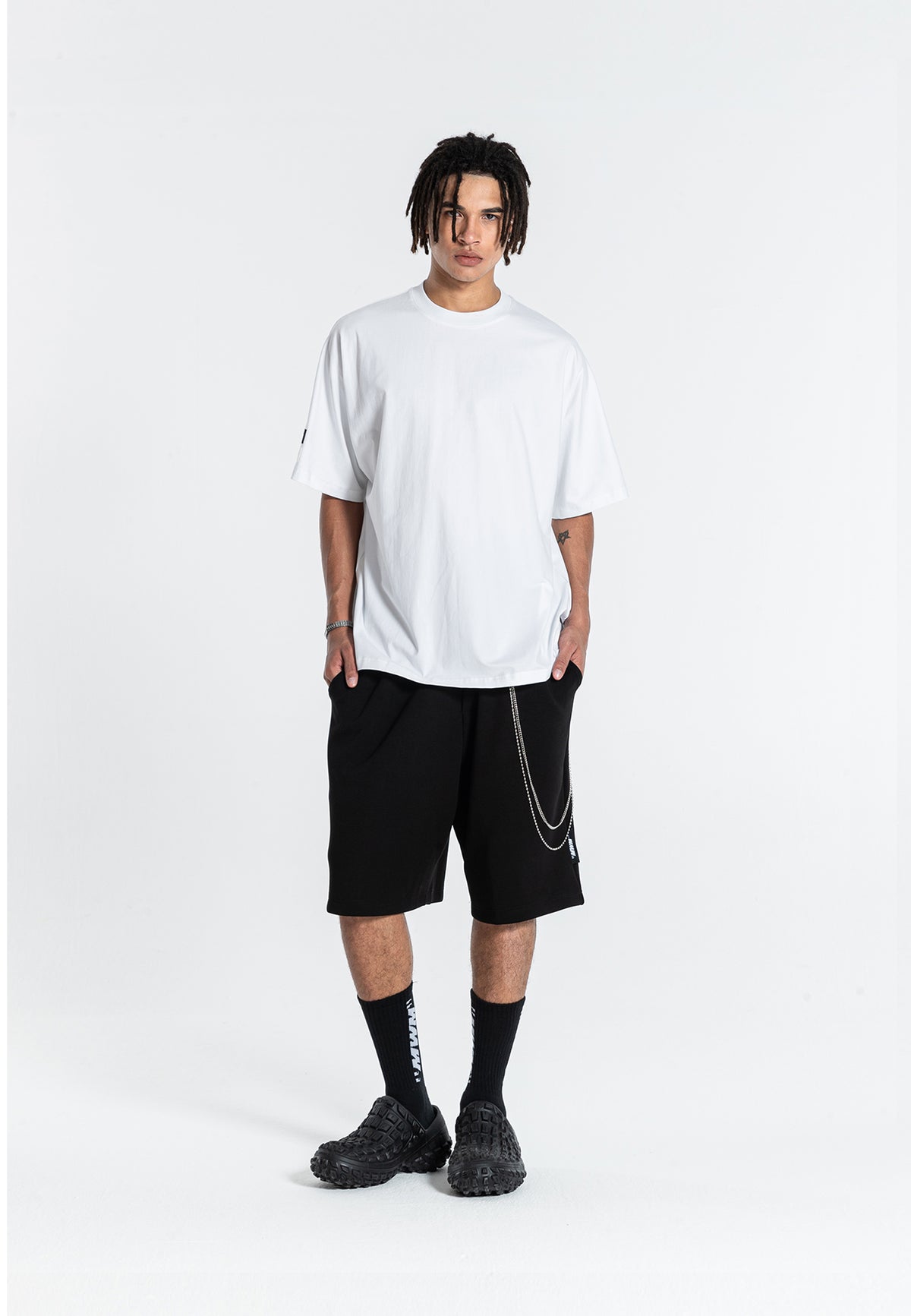 Camiseta oversize con bordado | MWM