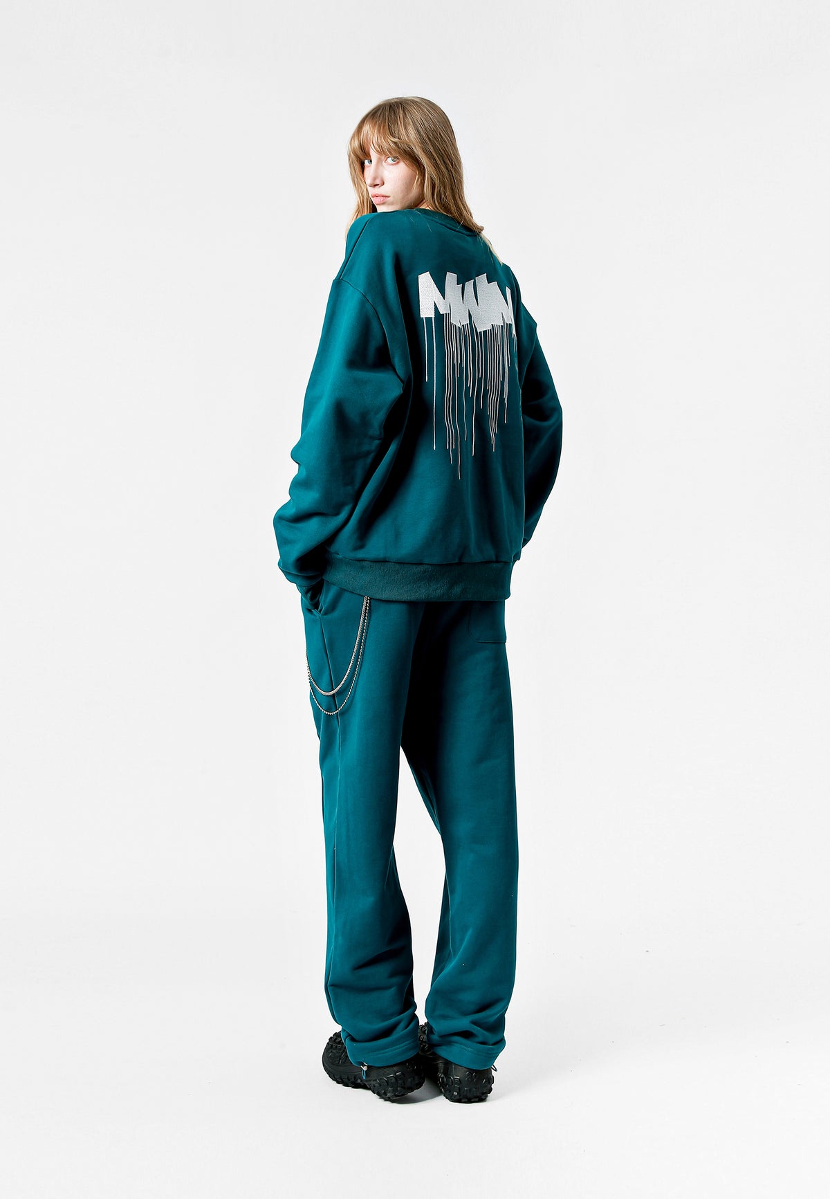 SUDADERA LOGO MWM