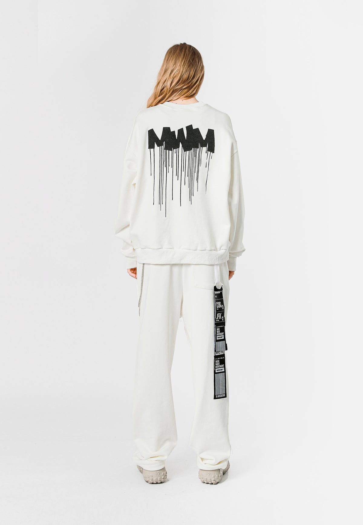 SUDADERA LOGO MWM