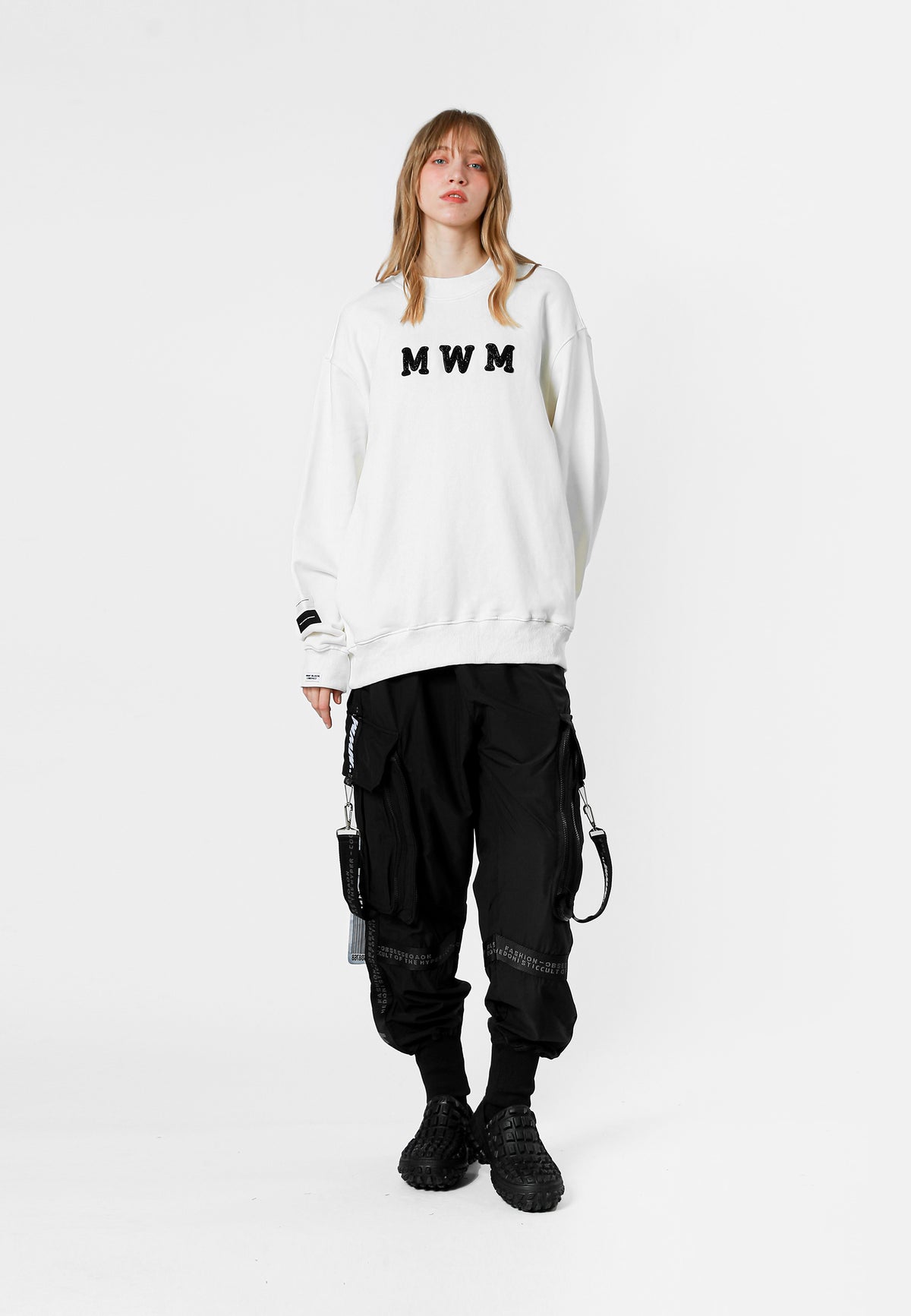 MWM LOGO SWEATER
