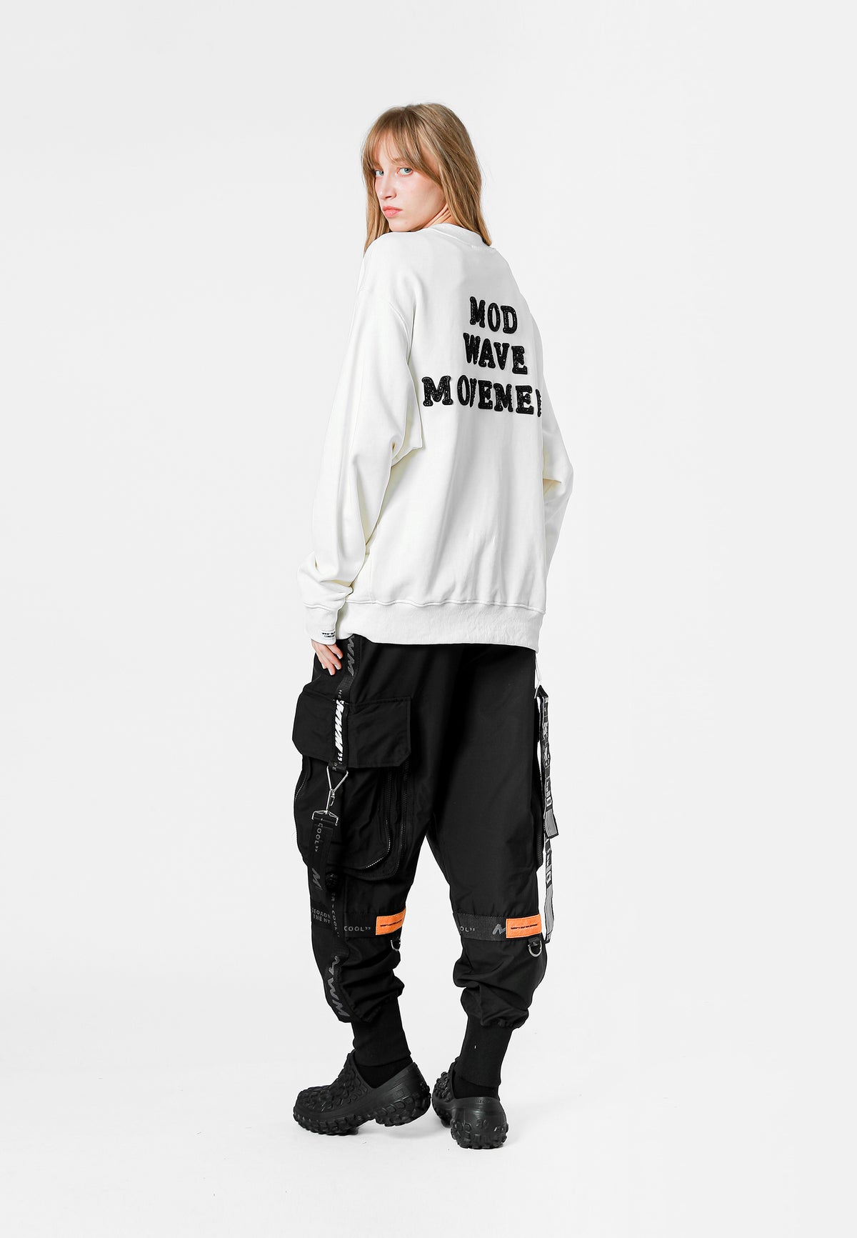 MWM LOGO SWEATER