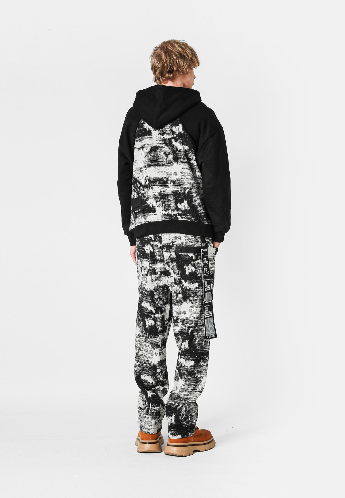 SUDADERA MWM JACQUARD CON CAPUCHA